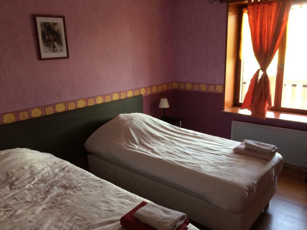 El Rancho Criollo Rooms And Gites Maubert-Fontaine ภายนอก รูปภาพ