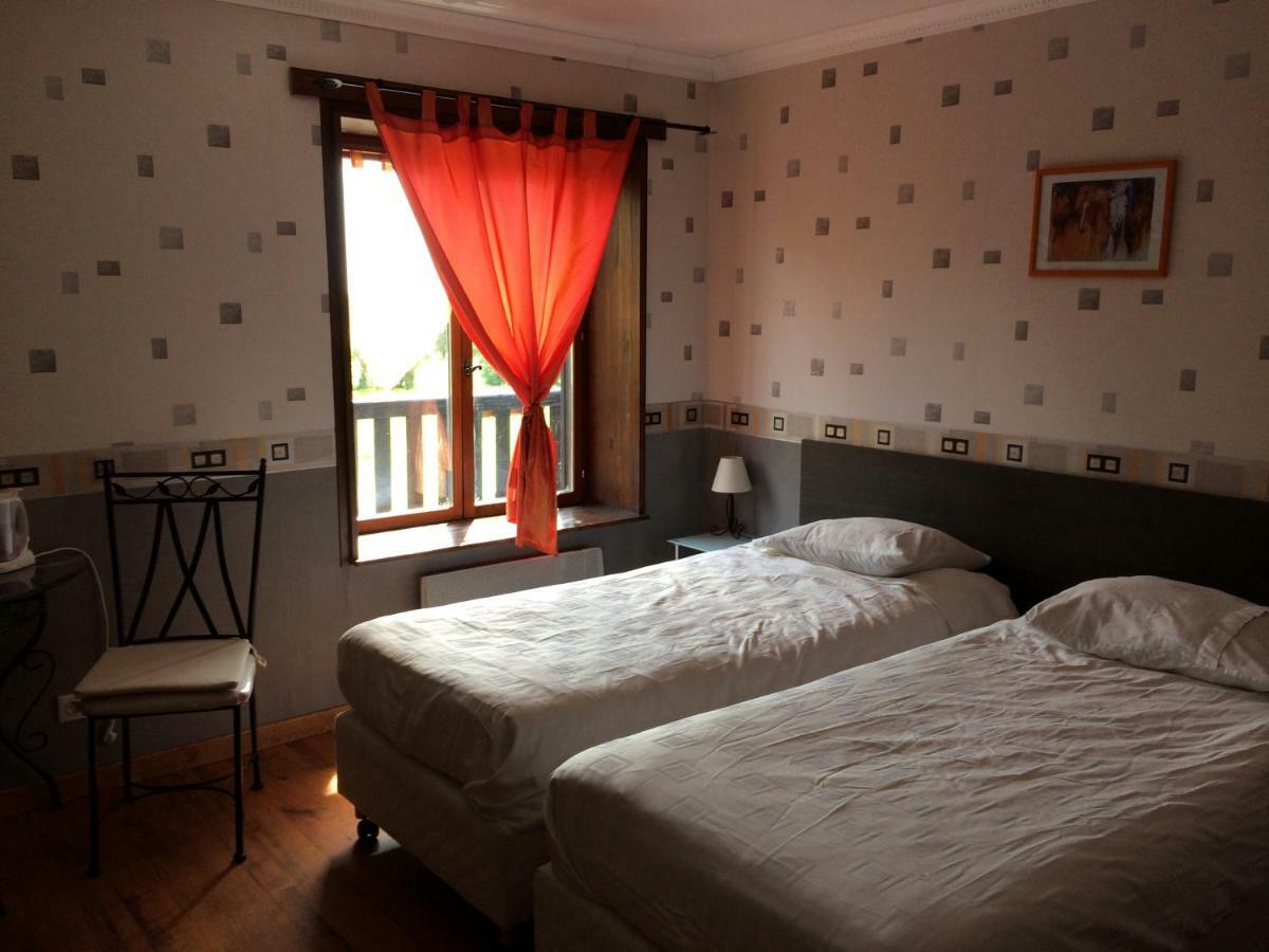 El Rancho Criollo Rooms And Gites Maubert-Fontaine ภายนอก รูปภาพ